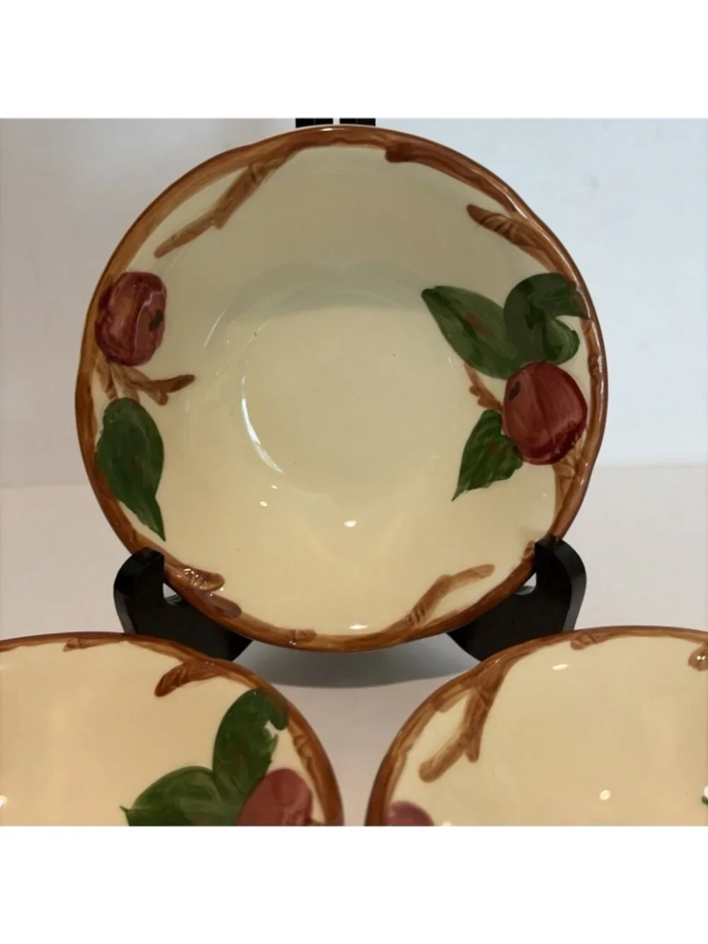 VTG Franciscan Apple Pattern Berry Dessert Bowls 5.75